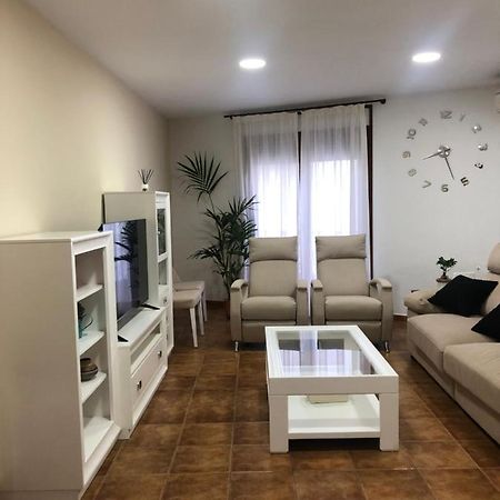 Piso Nuevo Plaza De La Constitucion Sta Cruz De La Zarza Apartment Santa Cruz de la Zarza Luaran gambar