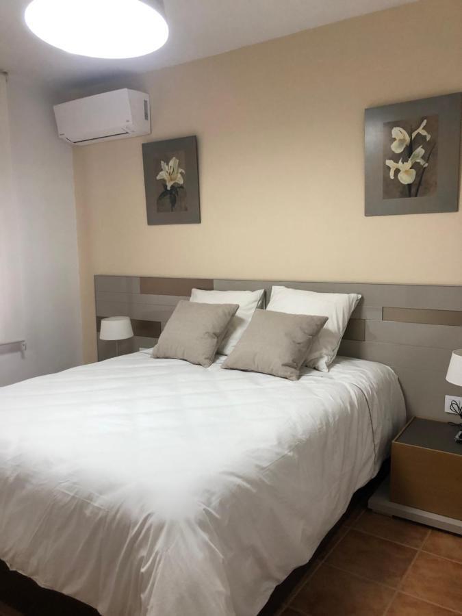 Piso Nuevo Plaza De La Constitucion Sta Cruz De La Zarza Apartment Santa Cruz de la Zarza Luaran gambar