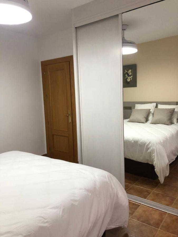 Piso Nuevo Plaza De La Constitucion Sta Cruz De La Zarza Apartment Santa Cruz de la Zarza Luaran gambar